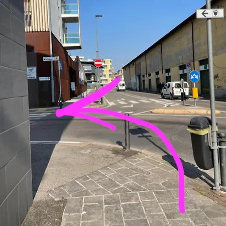 Center - Modern Flat With Free Parking And Wifi - A Apartament