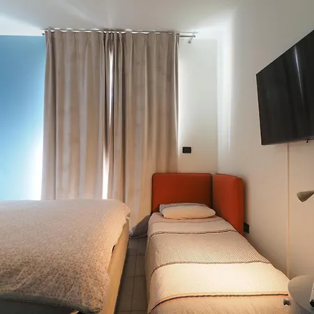 Apartment Center - Modern Flat With Free Parking And Wifi - A Bergamo