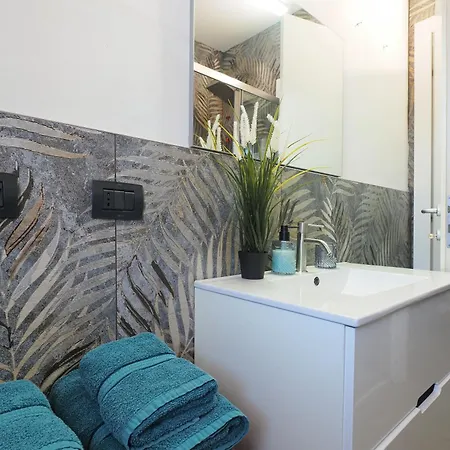 Apartment Center - Modern Flat With Free Parking And Wifi - A Bergamo