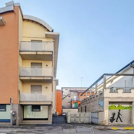 Apartment Center - Modern Flat With Free Parking And Wifi - A *