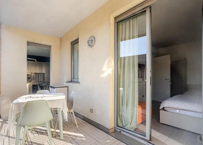 Center - Modern Flat With Free Parking And Wifi - A